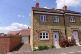 3 bedroom Detached t...